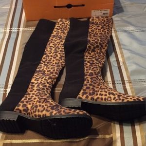 🆕 Unisa Animal Print Boot